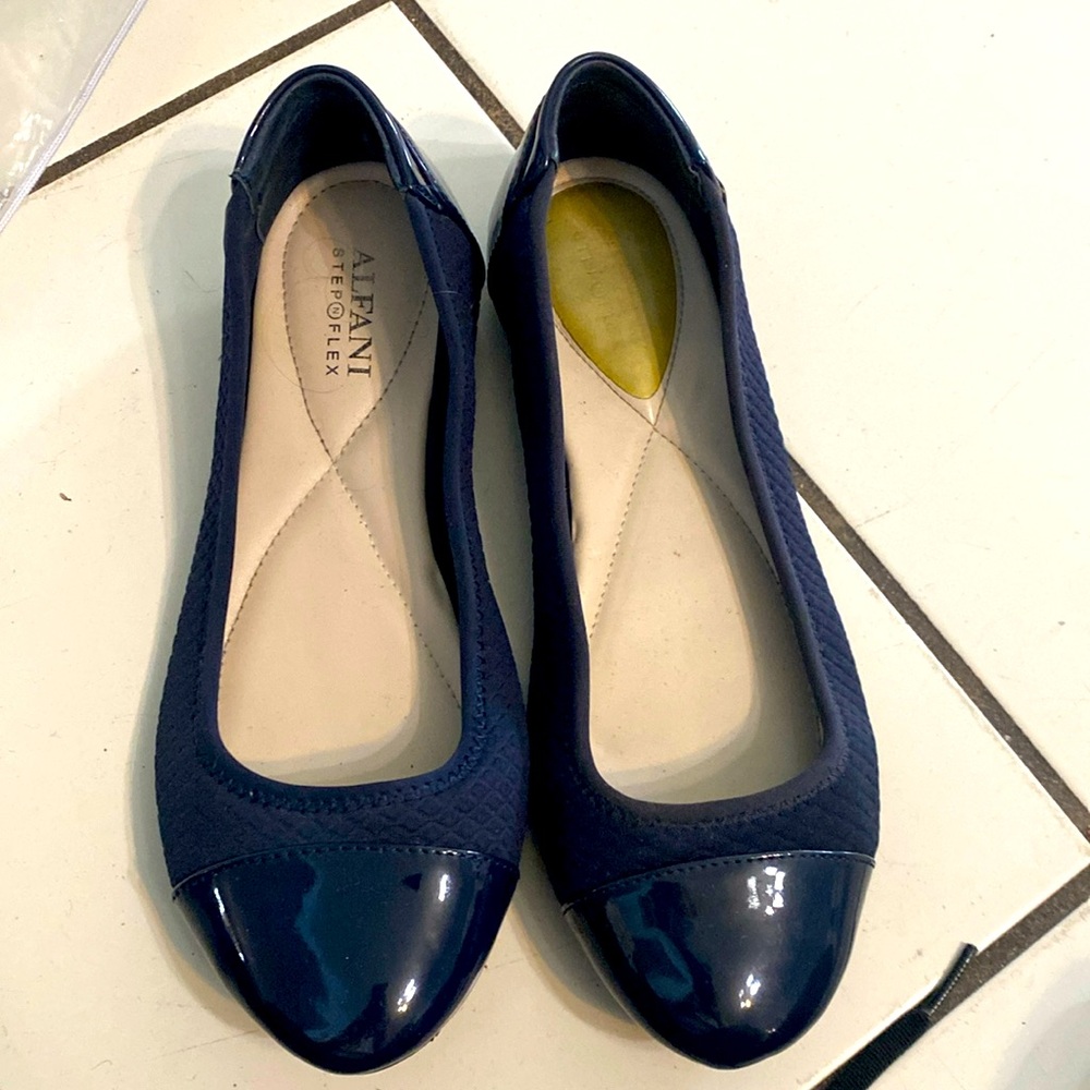 Alfani step and flex